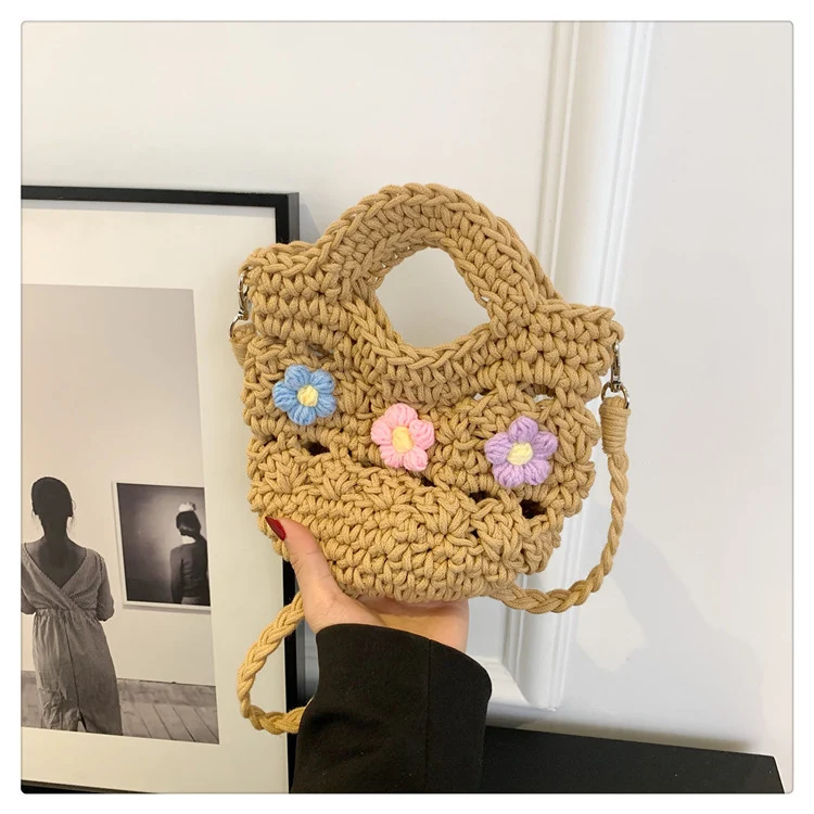 Blumenhäkelhandtasche
