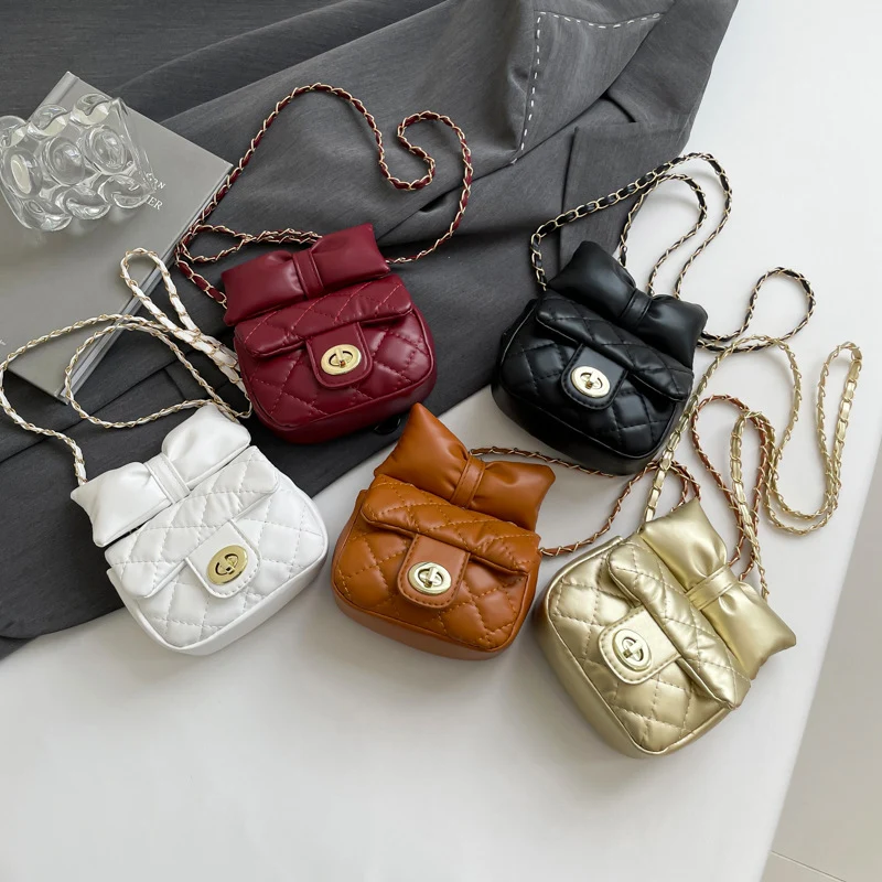 Gep quiltete Mini-Handtasche mit Schleifendetail