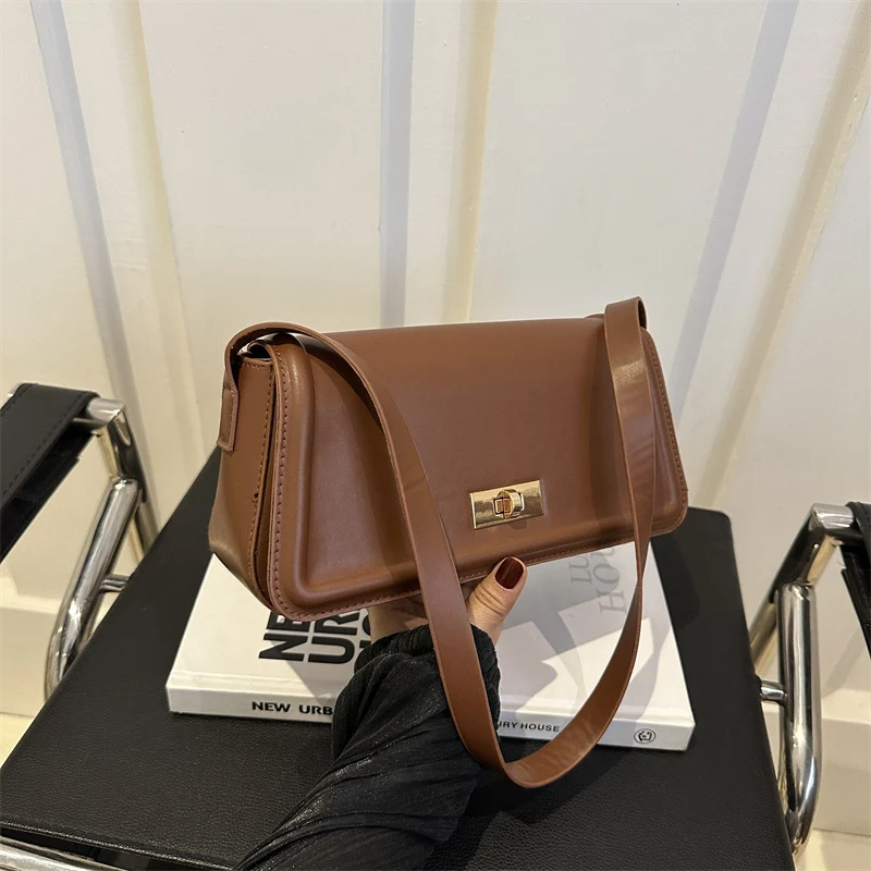 Moderne geometrische Handgelenk-Clutch