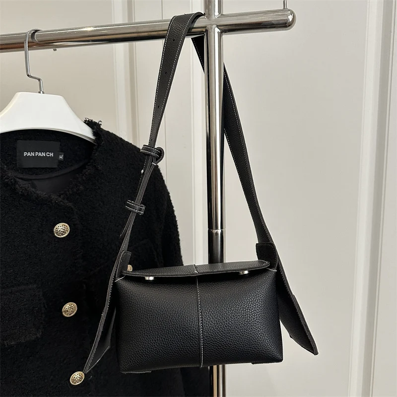Minimalistische Schultertasche