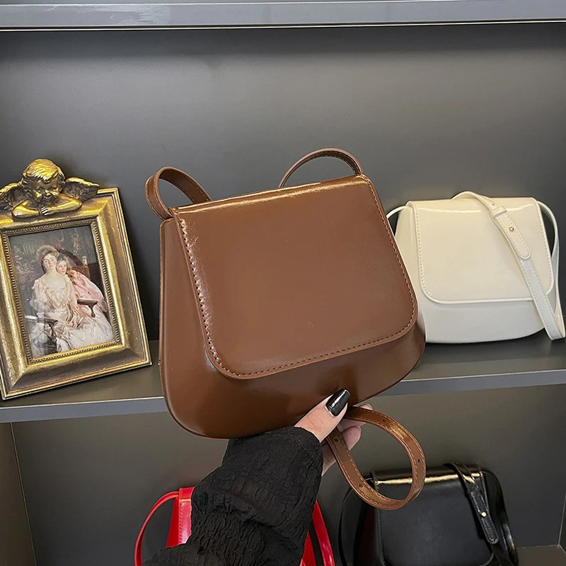 Minimalistische Faux-Leder Umhängetasche