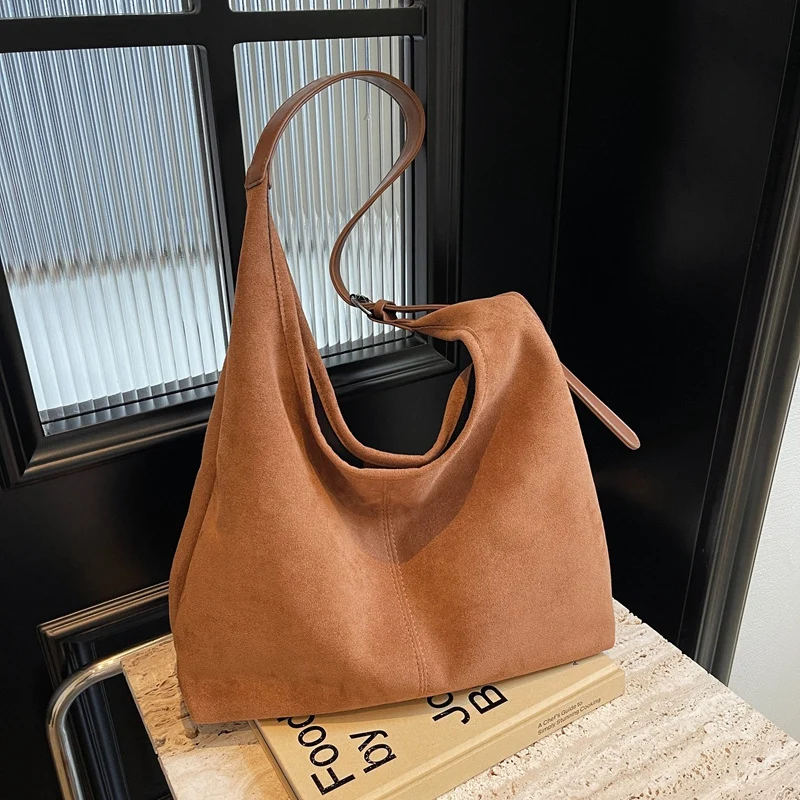 Luxuriöse Wildleder Slouchy Handtasche