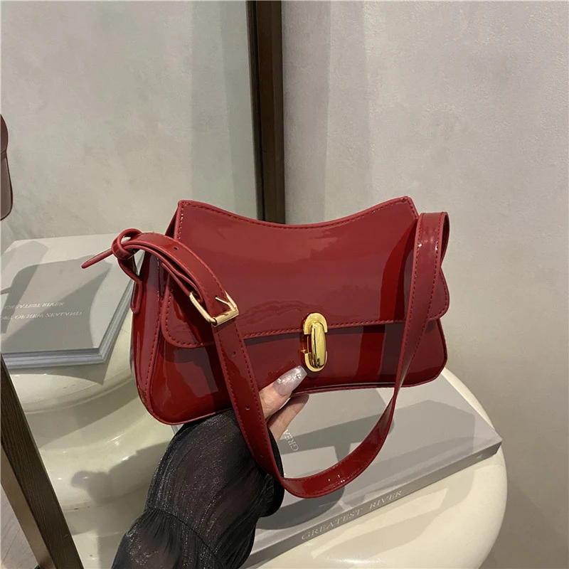 Elegante Strukturierte Lackleder-Handtasche