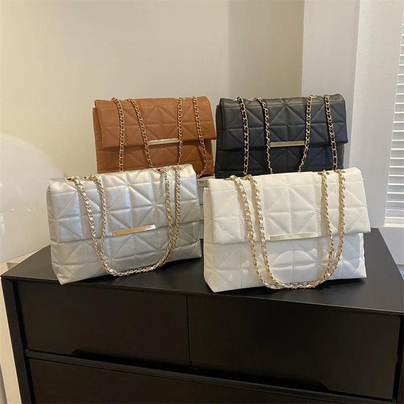 Elegante gesteppte Handtasche