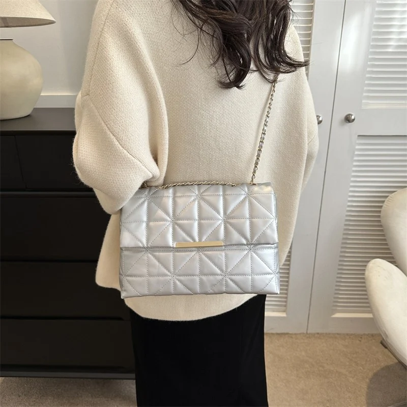 Elegante gesteppte Handtasche