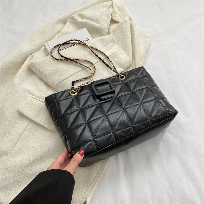 Elegante gesteppte Handtasche