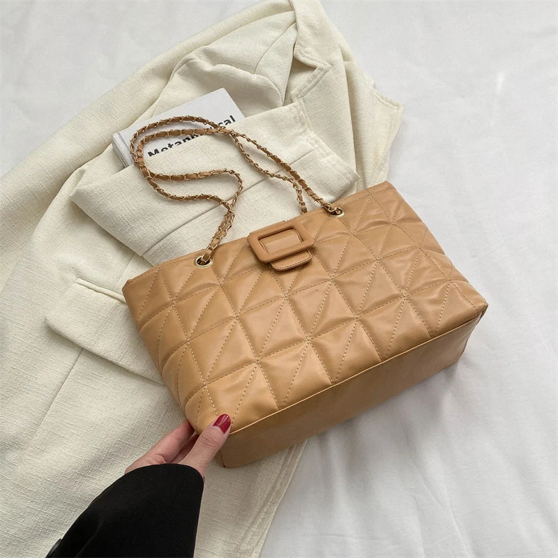 Elegante gesteppte Handtasche