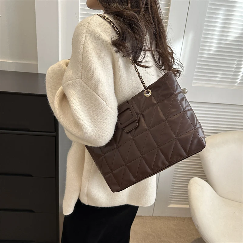 Elegante gesteppte Handtasche
