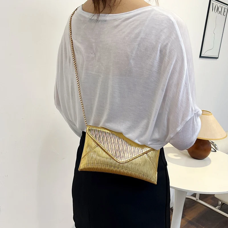 Elegante Handtasche aus Lackleder