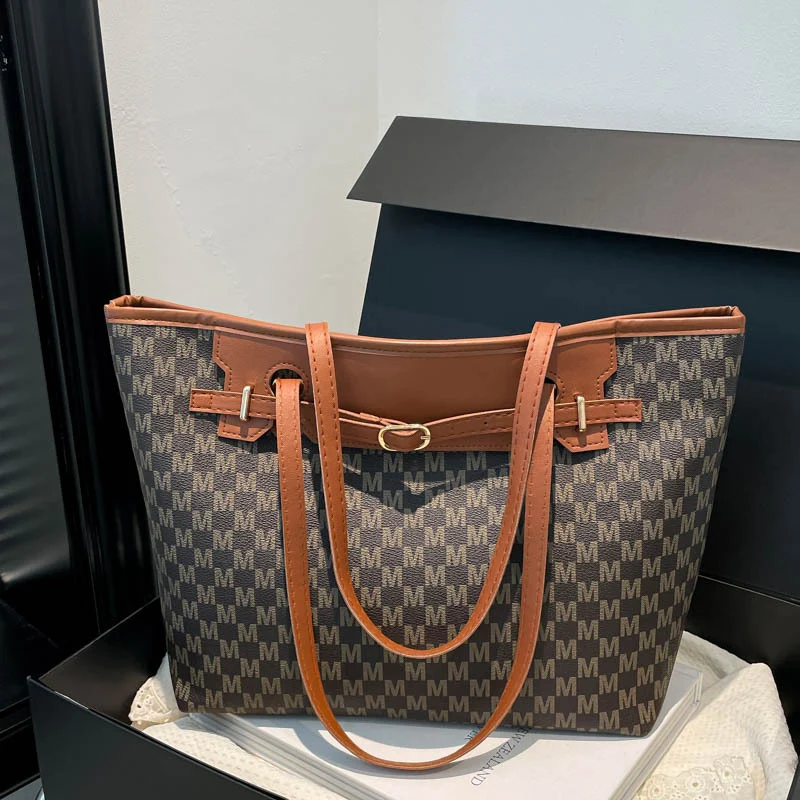 Elegante monogrammierte Tragetasche 1791041041