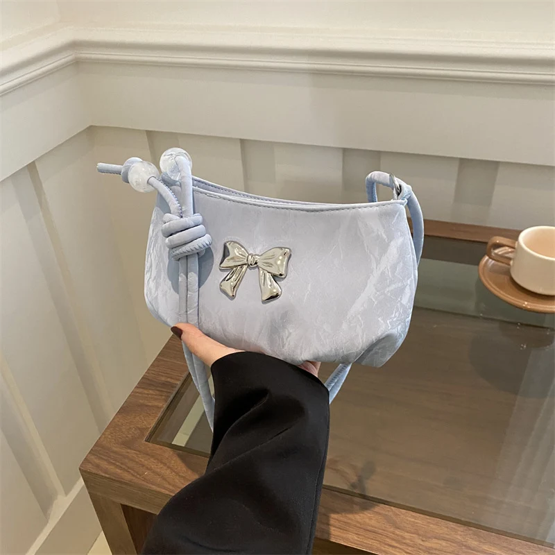 Elegante Tasche mit Schleifendetail