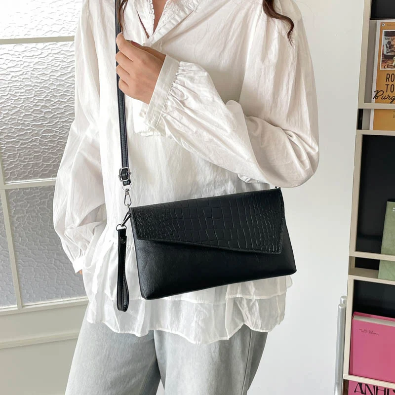 Croc-Prägung Clutch-Handtasche
