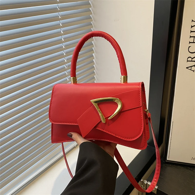 Elegante Handtasche aus Patentleder