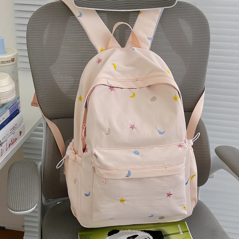 Gestickter Mond und Stern Rucksack Karnz