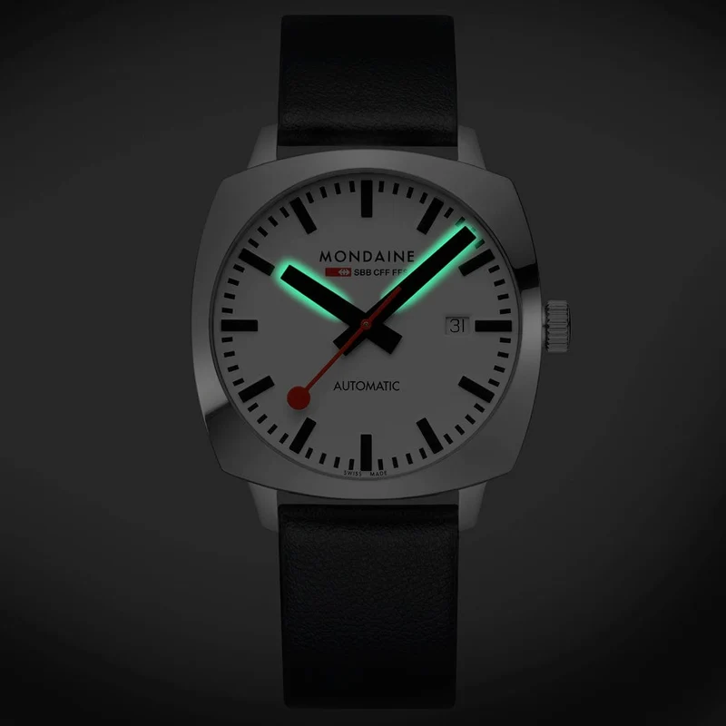 Mondaine Cushion MSL.3961B.LBV Herrenuhr Schwarz • Automatikwerk Sellita SW200-2 • Saphirglas mit BackLight