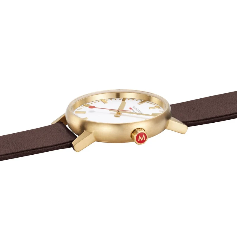 Mondaine evo2 MSE.40112.LGV Herrenuhr Braun • Saphirglas • Veganes Traubenleder