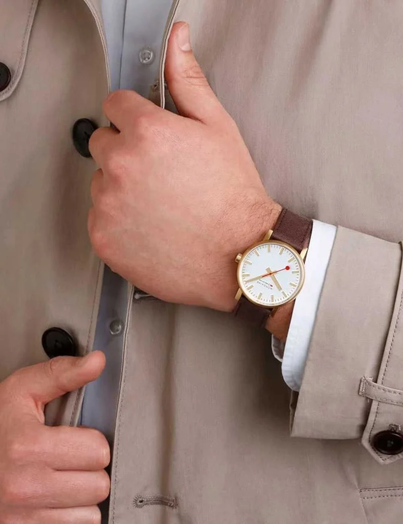 Mondaine evo2 MSE.40112.LG Herrenuhr Goldfarben • Quarzwerk • SBB-Design