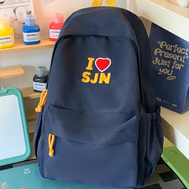Gestickter Grafik-Rucksack Karnz