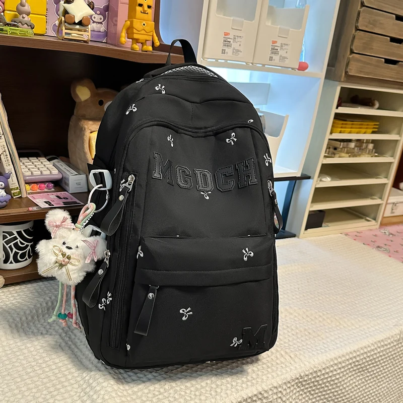 Bestickter Floral-gedruckter Rucksack Karnz