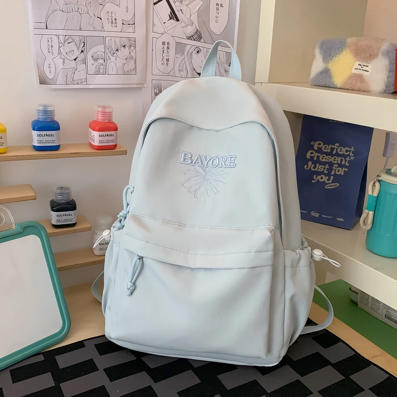 Blumenbestickter Freizeit-Rucksack Karnz