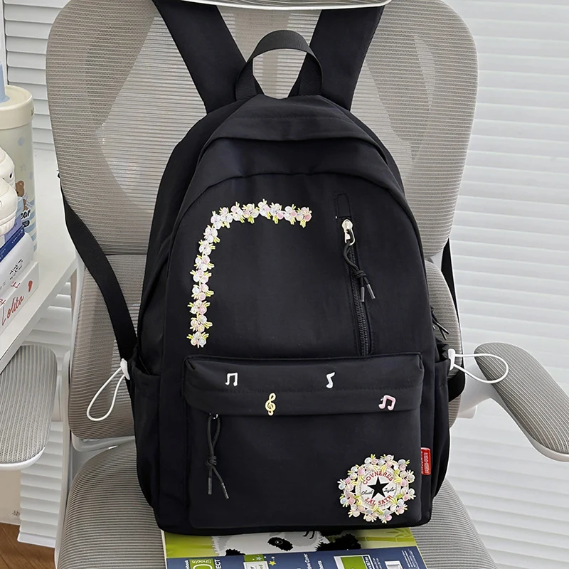 Blumenbestickter Rucksack Karnz 1791205140