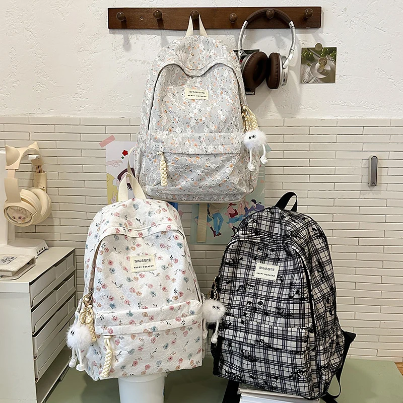Blumenverzierte Rucksack Karnz