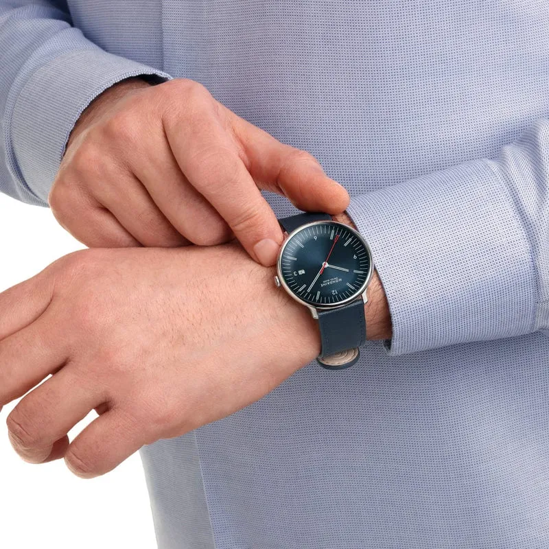 Mondaine Doppio MLE.41240.LQV.SET Herrenuhr Blau • Saphirglas mit Antireflexbeschichtung • Schweizer Quarzwerk