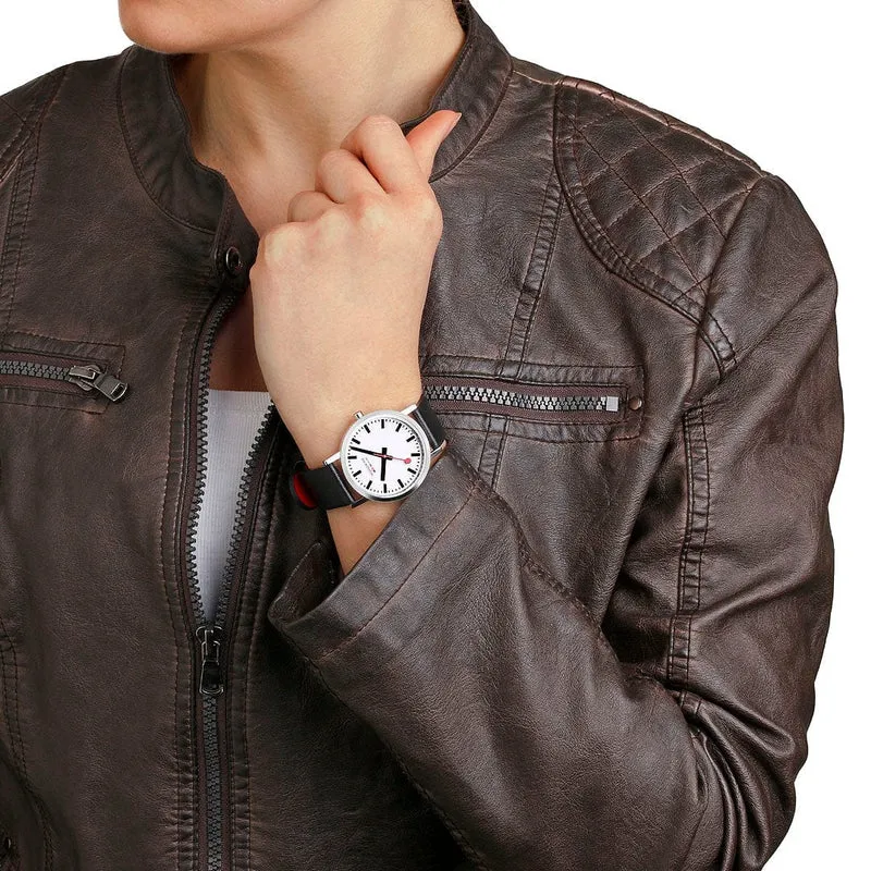 Mondaine Classic A660.30314.11SBBV Damen Armbanduhr Schwarz • Veganes Traubenlederarmband • Swiss Made