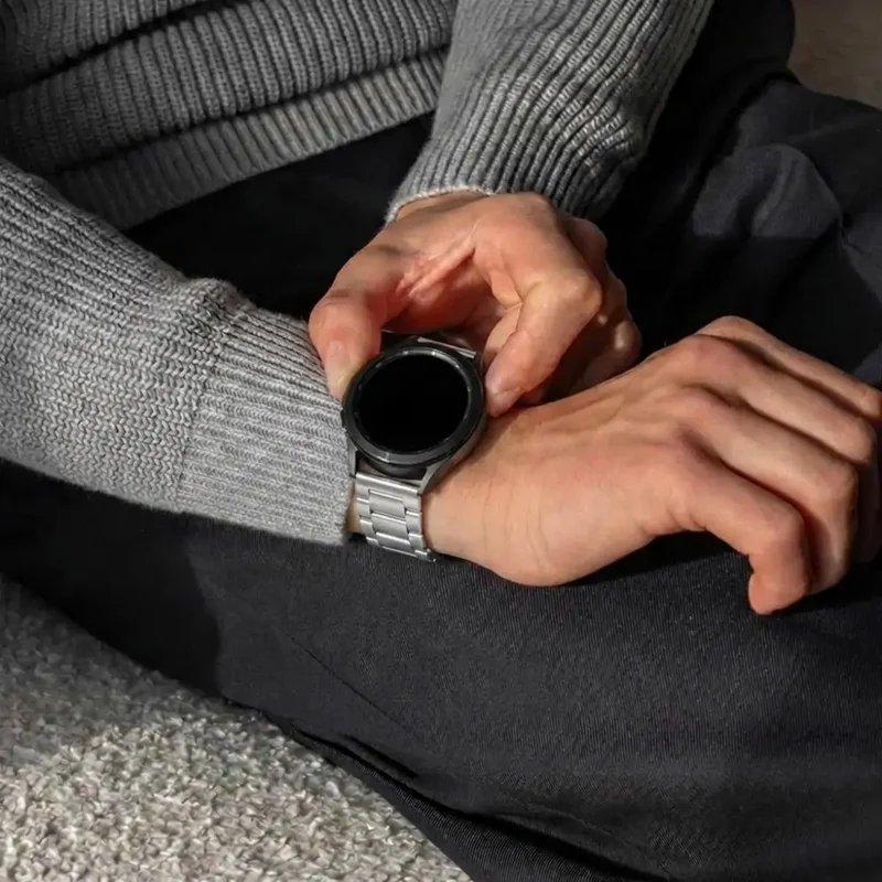 Garmin Fenix 9 Pro - 43mm Stahlarmband (Silber)