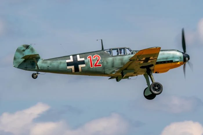 Messerschmitt ME-3H205R12-L Herren Armbanduhr Beige • Flieger-Chronograph • Schweizer Ronda Quarzwerk
