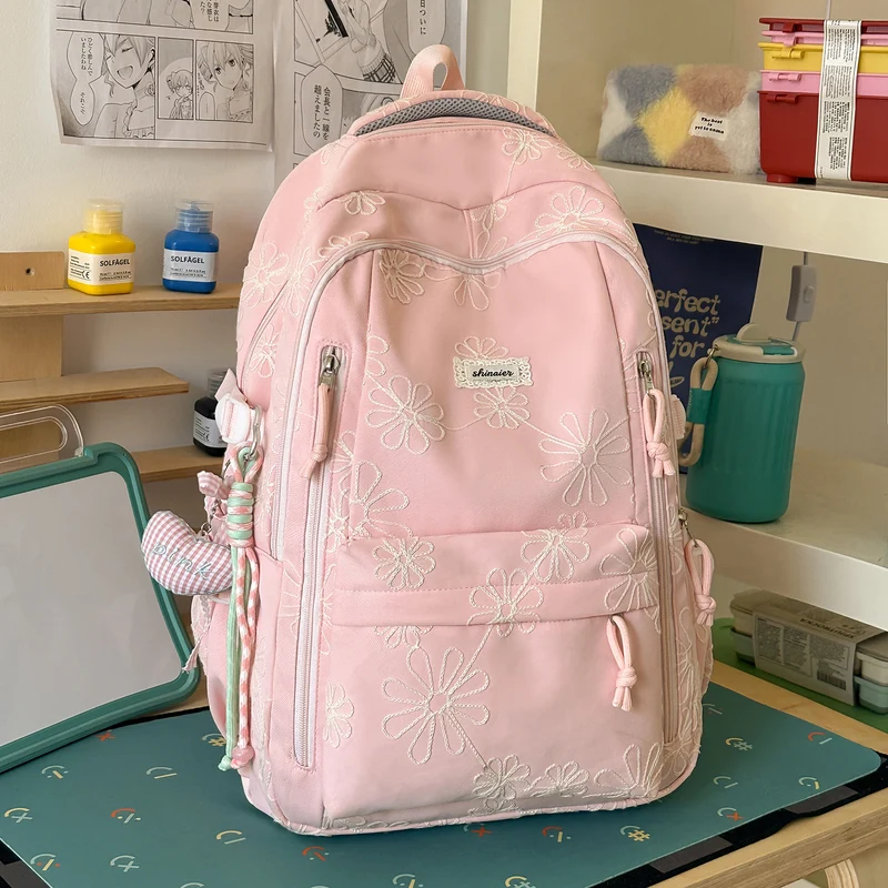 Bestickter Rucksack mit floralem Muster Karnz