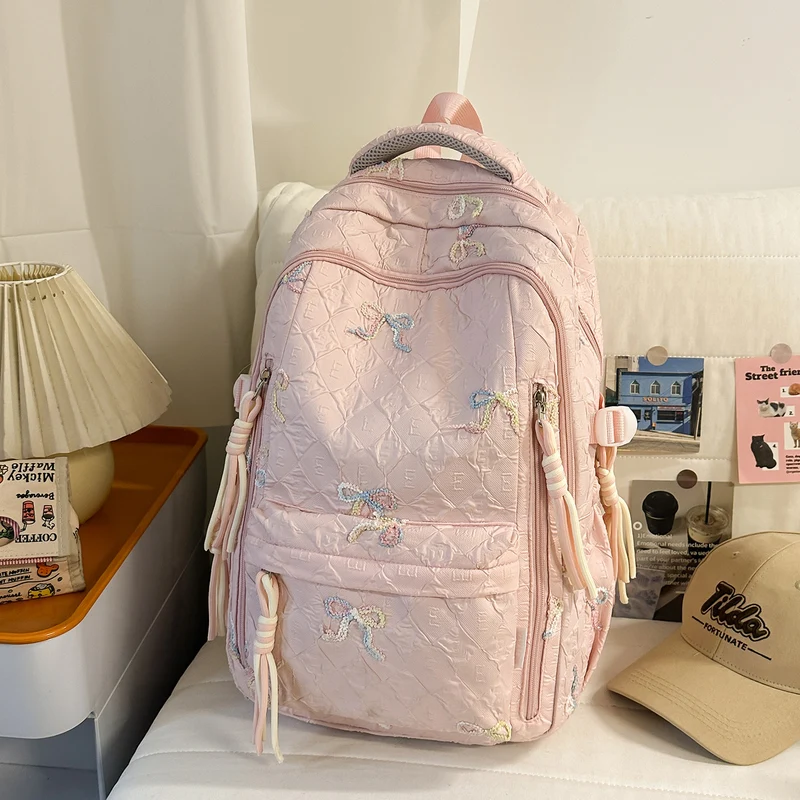 Bestickter Stepp-Rucksack Karnz