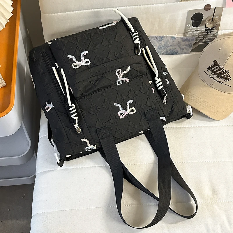 Bestickter Stepp-Rucksack Karnz
