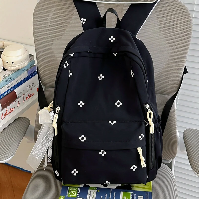 Bestickter Rucksack Karnz