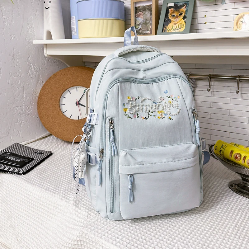 Bestickter Mehrfach-Taschen Rucksack Karnz