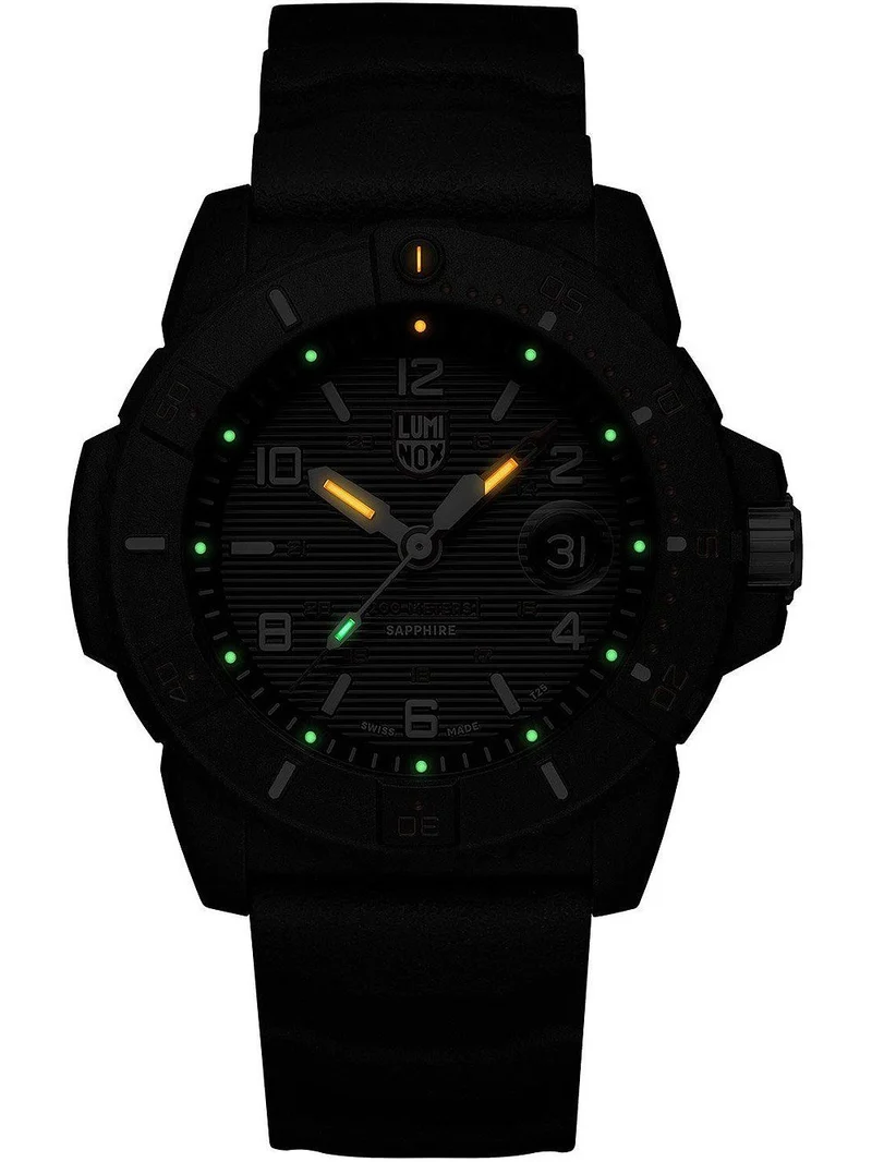 Luminox Navy SEAL XS.3615 Herrenuhr Schwarz • Saphirglas • Carbonox-Gehäuse