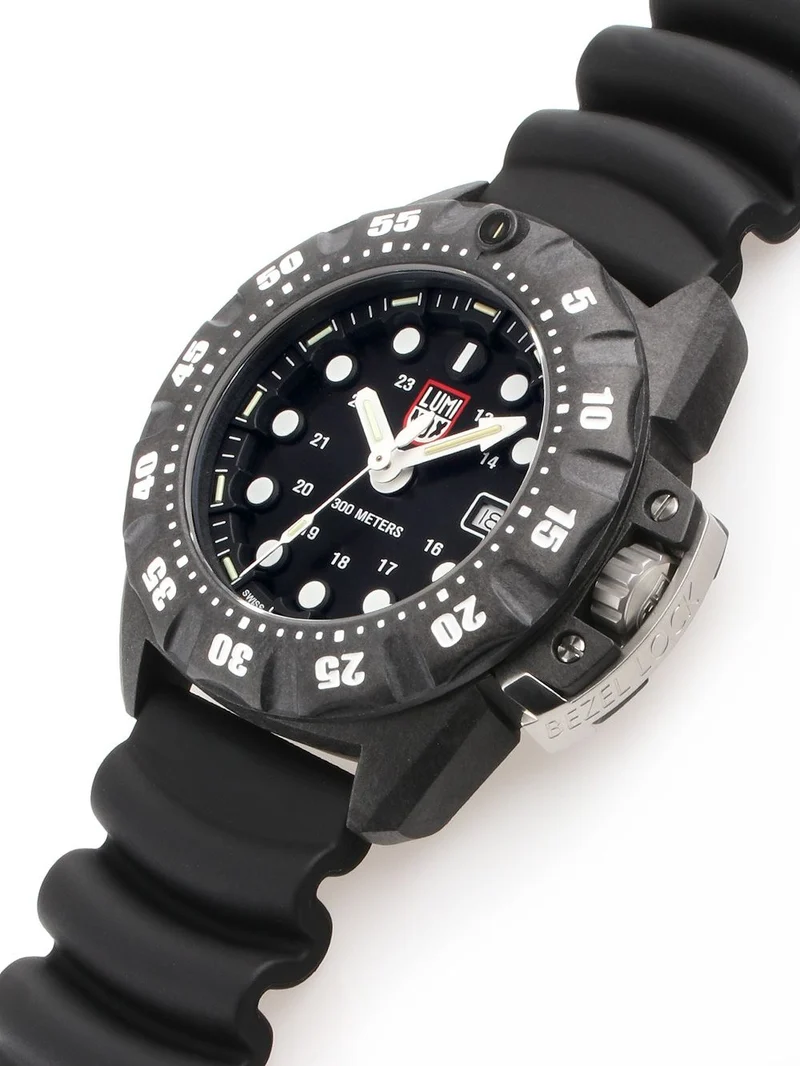 Luminox Scott Cassell XS.1551 Herren Armbanduhr • Saphirglas • CARBONOX-Gehäuse