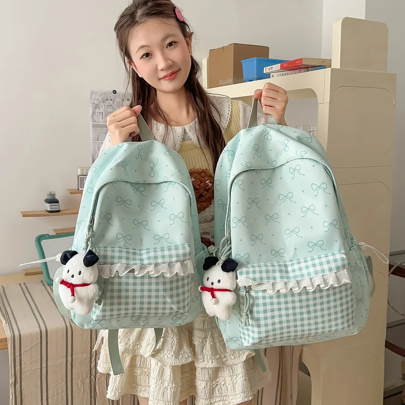Dekorative mit Schleifen verzierte Rucksack Karnz