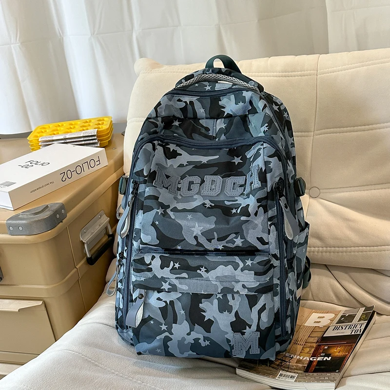 Robuster camo-bedruckter Tagesrucksack Karnz