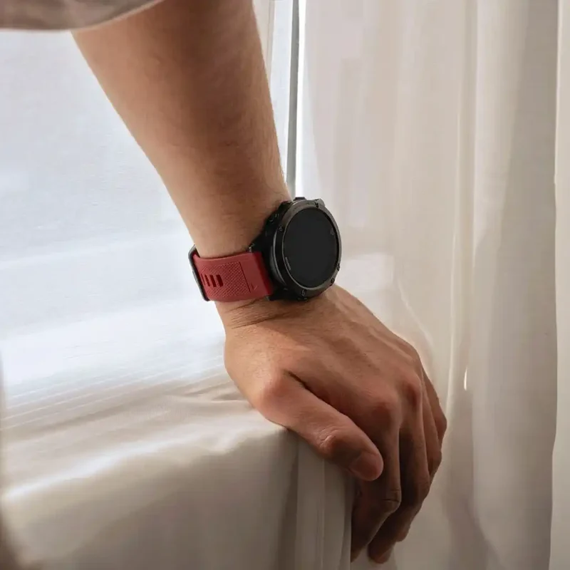 Garmin Fenix 9 Pro - 47mm Silikonarmband (Rot)