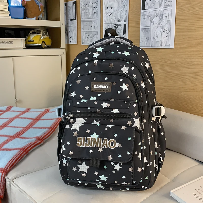 Süßer, mit Sternen verzierten Alltags-Rucksack Karnz