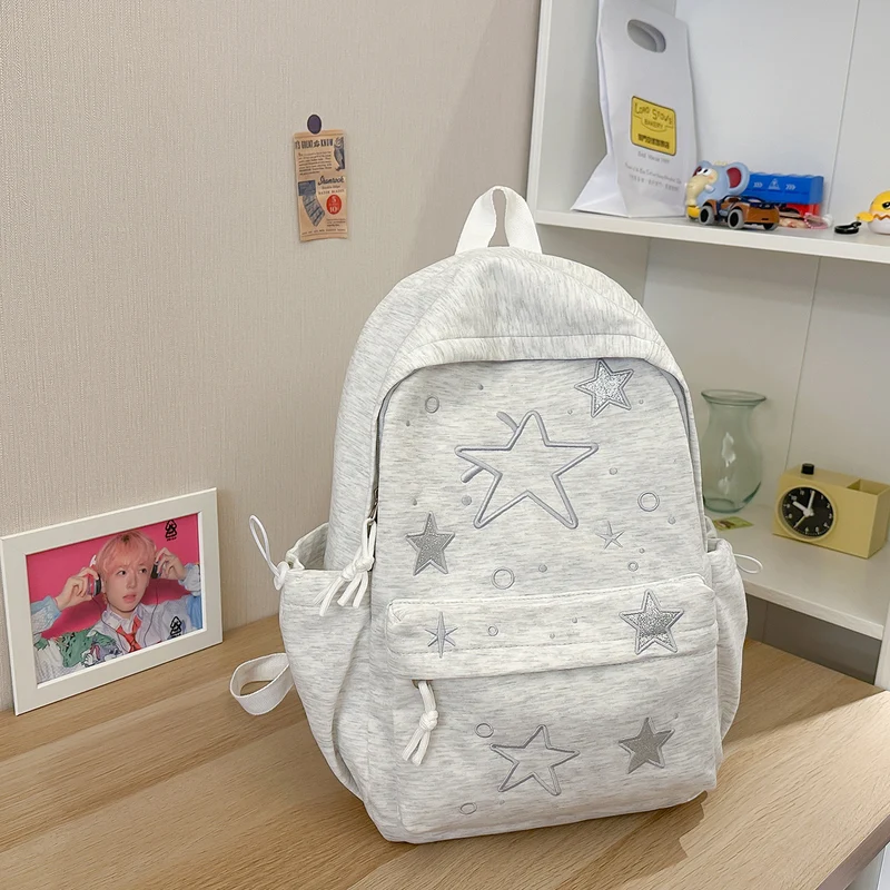 Süßer mit Sternen verzierten Rucksack Karnz