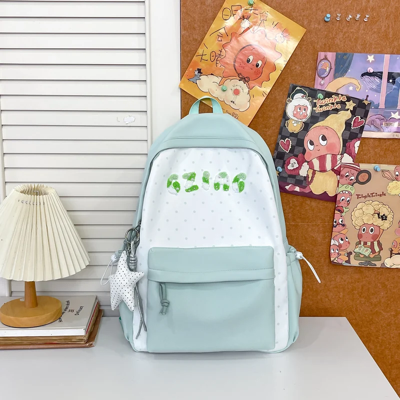 Niedlicher Rucksack mit Punktmuster Karnz