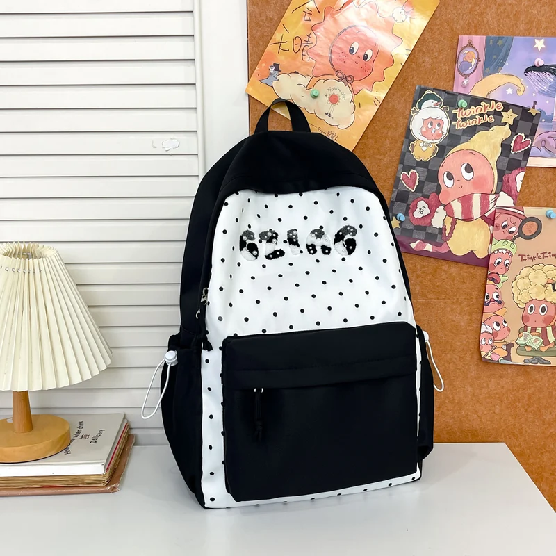 Niedlicher Rucksack mit Punktmuster Karnz