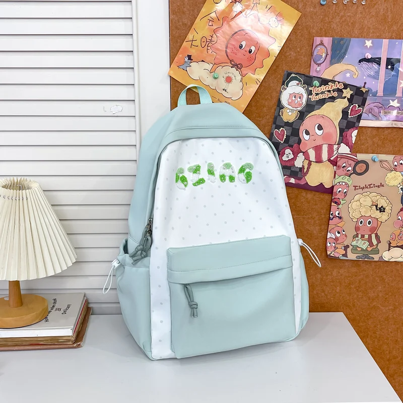 Niedlicher Rucksack mit Punktmuster Karnz