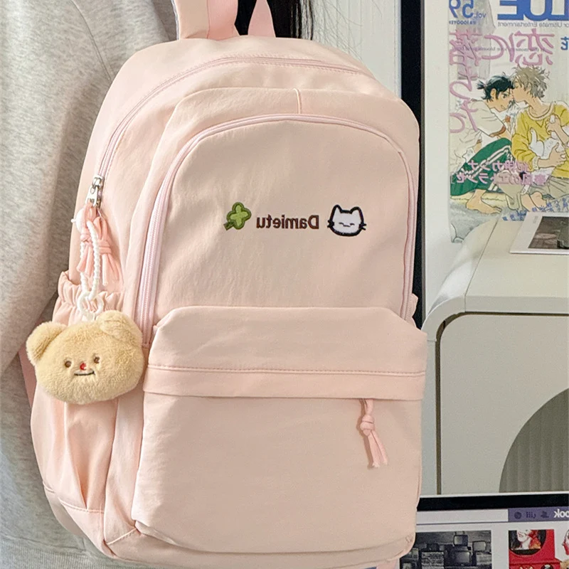 Süßer Plüsch-Charakter-Themen-Rucksack Karnz