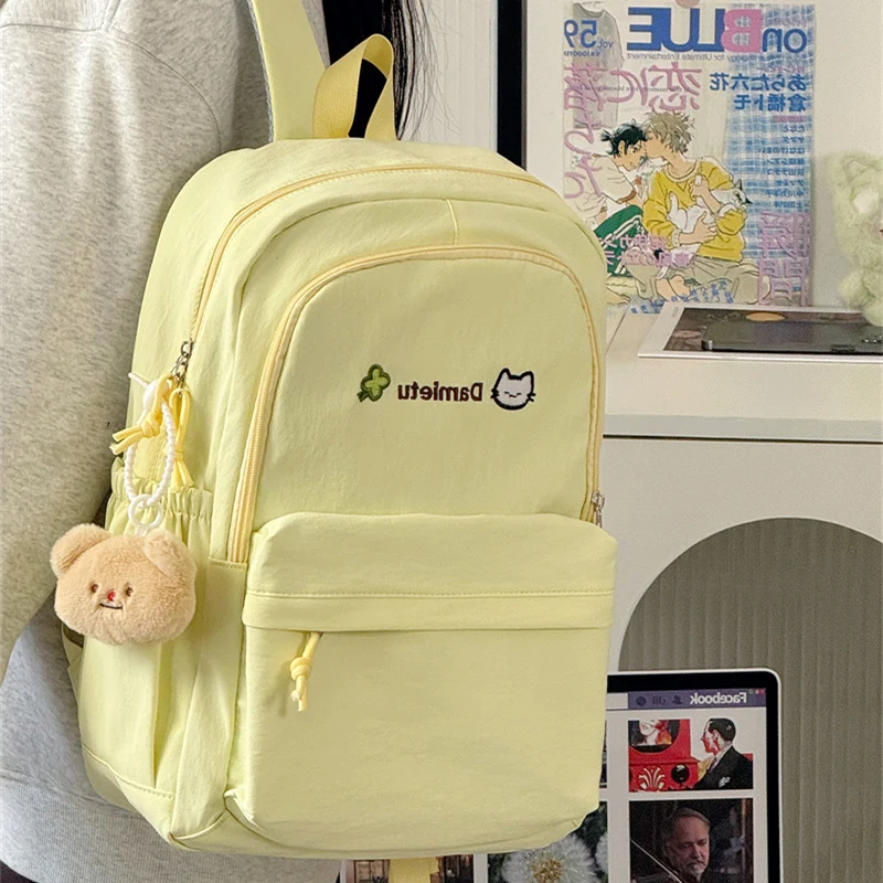 Süßer Plüsch-Charakter-Themen-Rucksack Karnz