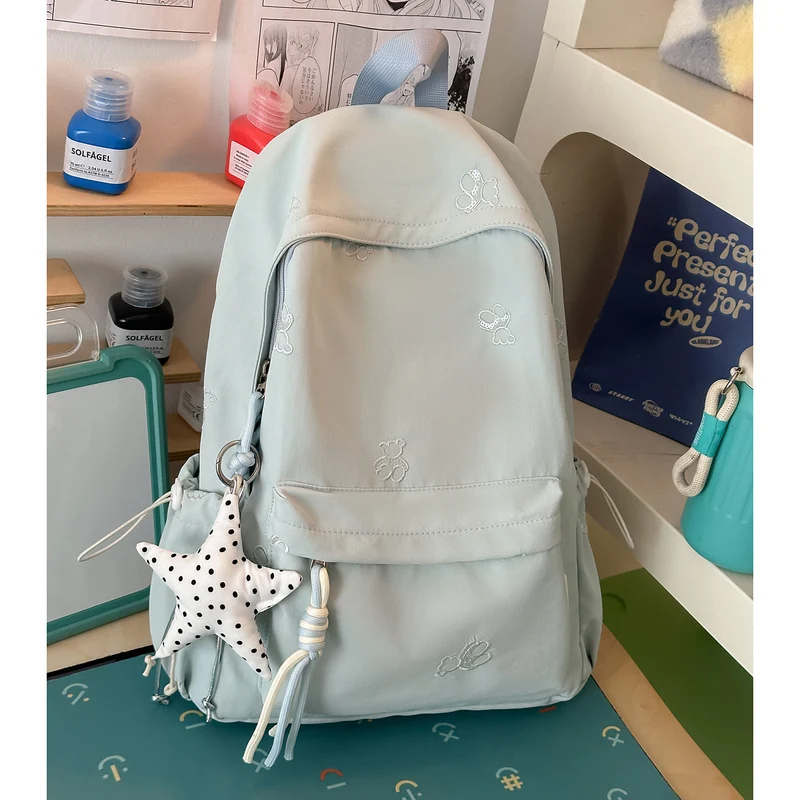 Dekorativer bestickter Rucksack Karnz