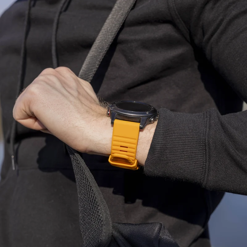 Bandz Garmin Fenix 9 - 47mm Schnallen-Silikonarmband (Orange)