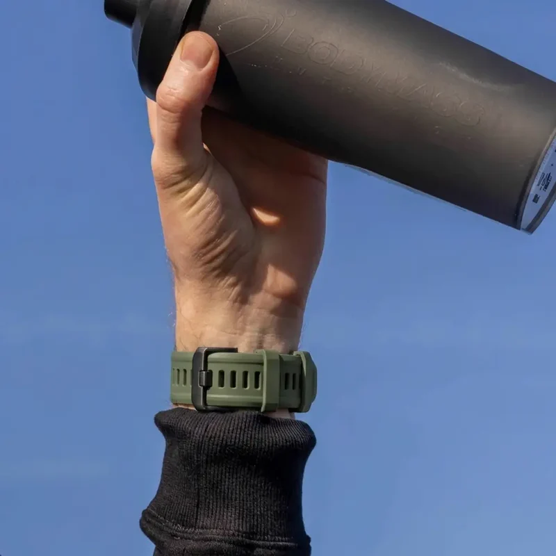 Garmin Fenix 9 Pro - 47mm Sportarmband mit Schnalle (Olivgrün/Schwarz)